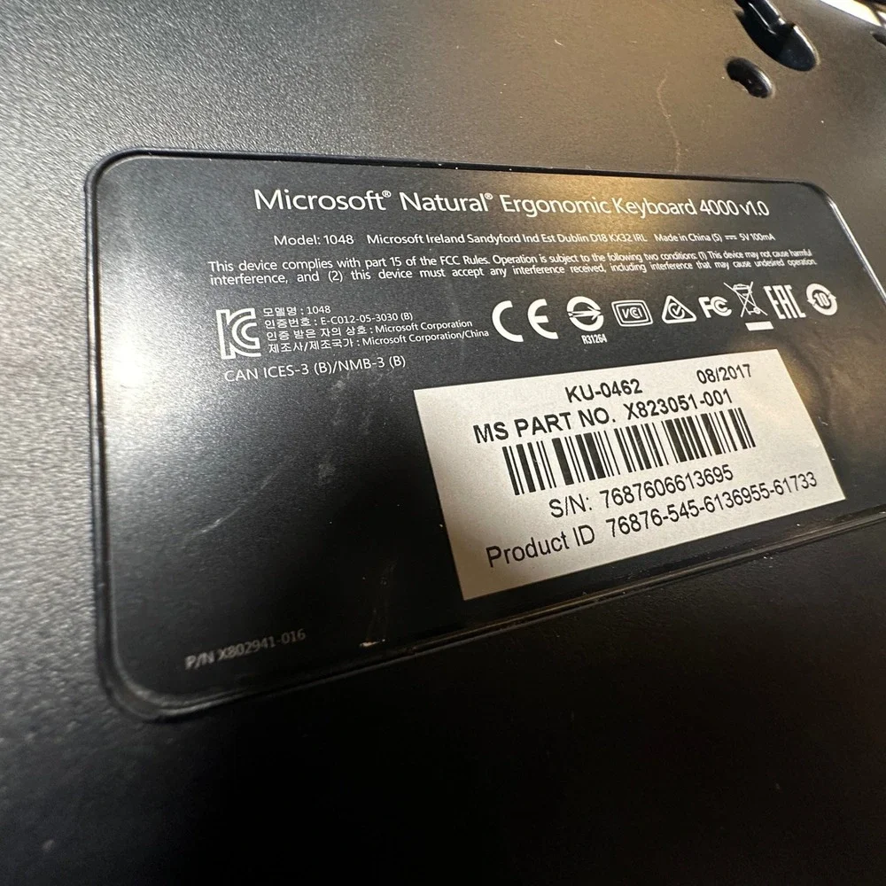Microsoft Natural Ergonomic Keyboard 4000 v1.0 KU-0462‎ Wired USB Black